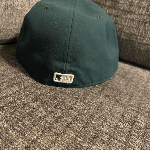 Baseball cap - Picture 2 of 4